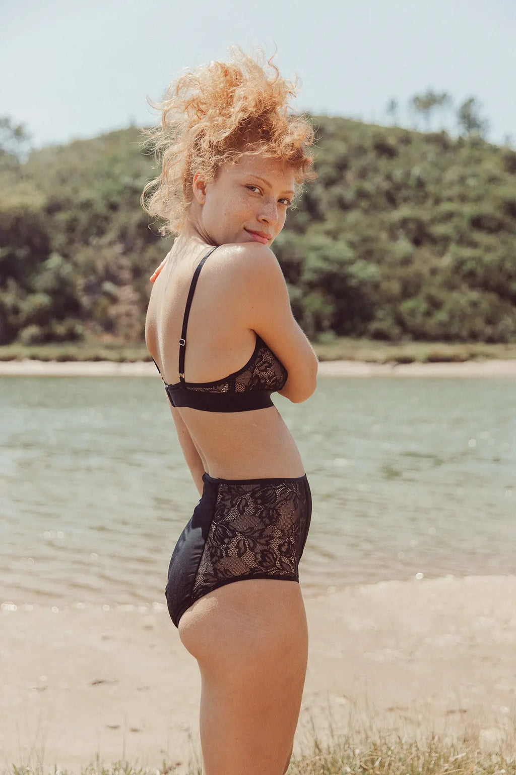 Absolu Rhéa Black High Waist Floral Brief 